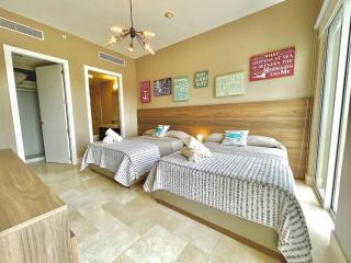 Next to Beach Club | Luxury & Design | Sleeps 6 - 2