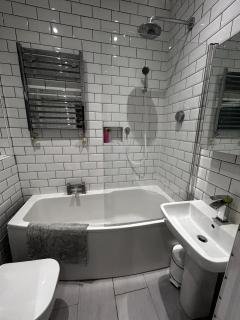 Selby House - Large 3 Bed Home in Portsmouth - 7