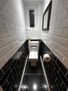 Selby House - Large 3 Bed Home in Portsmouth - 2