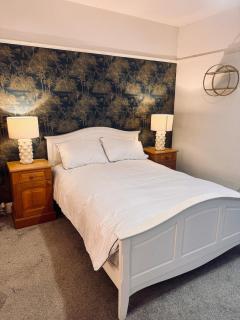 Selby House - Large 3 Bed Victorian Property in Portsmouth - Sleeps 5 - 3