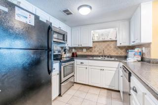 Island Sunrise 162 by Youngs Suncoast - Gulf Shores - 2