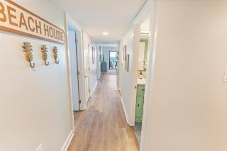 New,Direct Oceanfront at Amazing Bluewater Resort! - 9