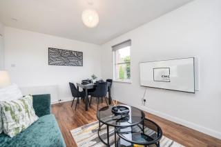 Hardgate Getaway - 3 beds, free parking & wifi - 6