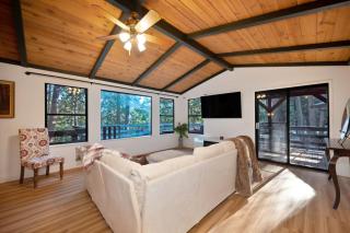 Sierra Pines Escape Deck Scenic Views - 4