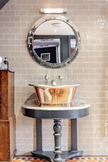 Large Cotswolds Retreat with Roof Terrace & Pool Table - 8