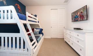 Modern 4 Bdrm Home with Game Room in Encore - 9