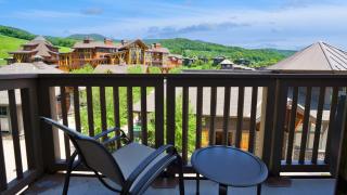 319 Lodge At Spruce Peak Ski In Ski In Ski Out King Studio By Stowe Mountain Rentals - 1