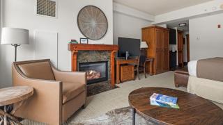 319 Lodge At Spruce Peak Ski In Ski In Ski Out King Studio By Stowe Mountain Rentals - 4