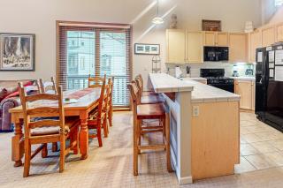 Mammoth Green - 207 - 4