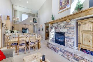 Mammoth Green - 207 - 6