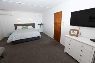 Beachside Blue - Stunning ocean views - 4