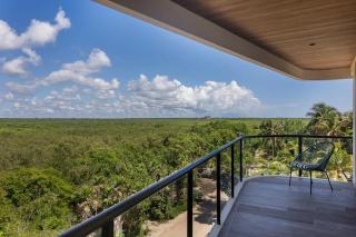 2BR Oceanfront Escape Apartment Priv Pool - 6