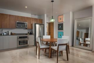 2BR Oceanfront Escape Apartment Priv Pool - 2