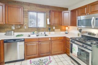 Covered Patio and Private Yard Albuquerque Retreat - 7