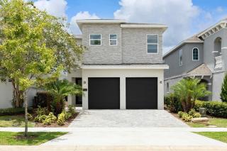 W454 - Bohemian Chic Oasis With Themed Bedrooms at Reunion - 5