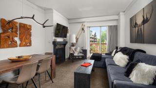 351 - Lodge At Spruce Peak - Ski In Ski out - 3 Bedroom - Sleeps 9 - 5