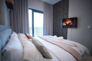 Joyful Journeys Downtown And Burj View Residence Business Bay One-Bedroom Apartment - 9