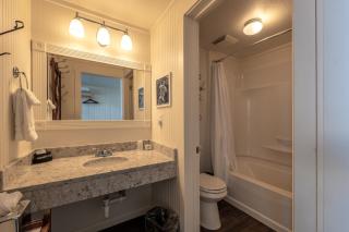 Bandon Marina Inn - 7