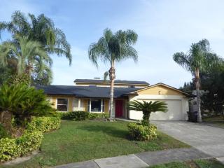 Perfecto Mundo 7, Orlando Area 6BR-2MB-3BR Indoor Pool, Ping Pong, Jacuzzi, Disney - 0