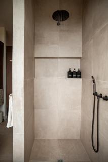 Box Hill Esperance - 1