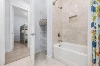 Beachwood Hideaway - 8