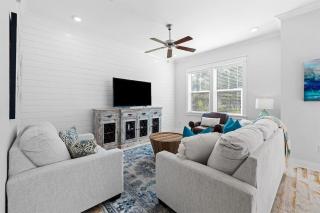 Don't Worry - Beach Happy! - 2