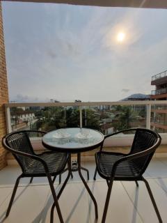 Apto com Piscina no Itagua - 4