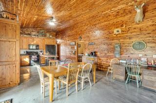 On 17 Acres! Countryside Retreat in Louisburg - 2