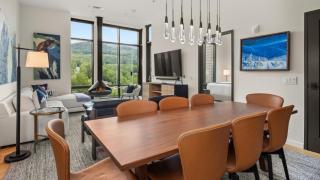 409 - 3 bed - Treehouse unit - Spruce Peak at the Base of Stowe Mt Resort - Sleeps 9 - 8