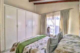 Seaside Apartment in camps bay - 3
