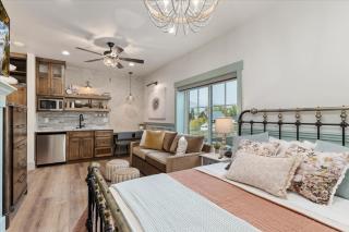 The Nest Room- Newly Built Loft on Main in Midway - 7