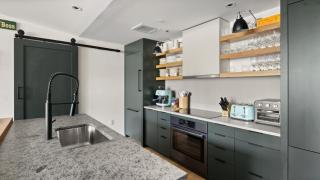 420 Lodge At Spruce Peak New Treehouse Unit 3 bed Sleeps 10 - 3