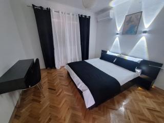 Apartment In Center - 3