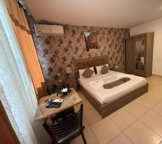 Al-RAYAN HOTEL SUITES - 0