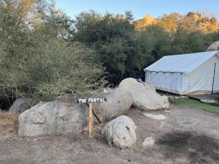 Serene Off-Grid Stay at Splitrock Farm - 1