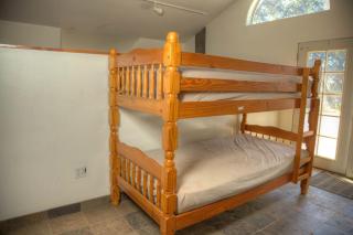 Group Bunkhouse Sleeps 12 Mountain Views - 2