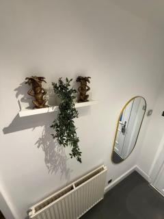 Modern 5 Bedroom Home in Solihull - Entire House - Garden - Contractors - Relocators - Family - NEC - BHX -Sleeps 9 - 4