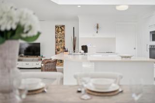 Beachfront Retreat - Ducted Air - Free Wifi - Coffs Harbour - 2
