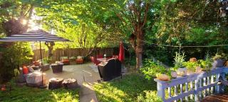 Secret Oasis in Sacramento! - 8