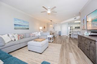 Phoenix VI 61503 condo - 1