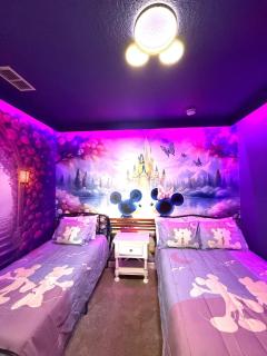 New Themed Rooms 5br Near Attractions - 3