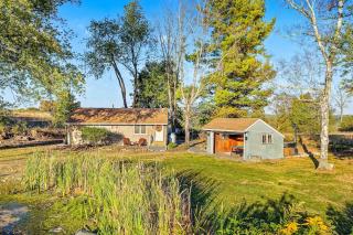 Pond Haven Retreat Wood-Burning HotTub & FirePit - 8