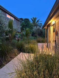 One O One Cabins, Waiheke Island - 2