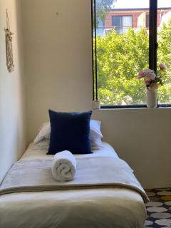 Near Train Cafe-Quiet and Cozy - 7