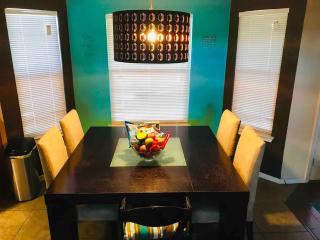 El Paso Westside Contemporary Beautiful Big Home - 6