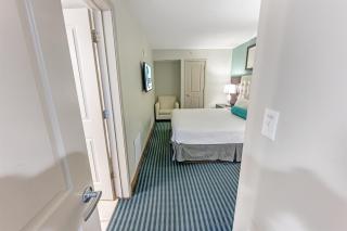 New Honey Moon Suite, 1BR Direct Oceanfront, Pools - 1