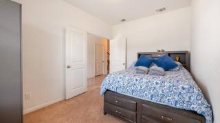 Spacious New Build | 4 Beds | Near Randolph AFB - 1