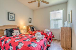 Mickey's Holiday Home - 3