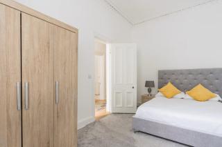 maindoor private entrance apartment - 9