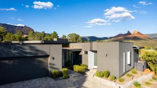 Luxurious Modern Masterpiece in Uptown Sedona - 8